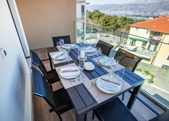 Luxury apartment Marjan - Black